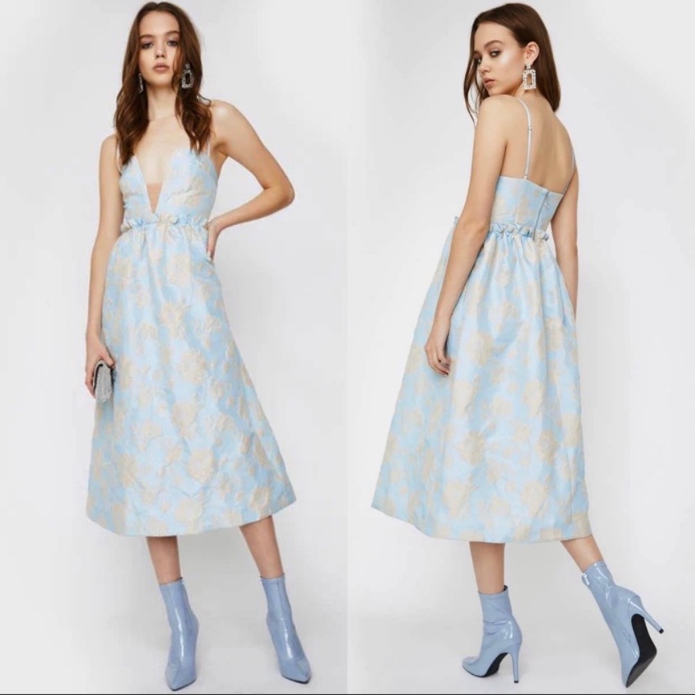 sold✨NWT For Love & Lemons Reese Jacquard Midi Dress in Light Blue sz L